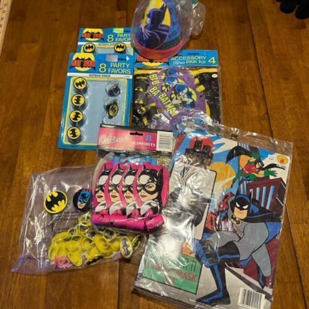 Vintage 90s Batman Cat Woman Riddler Large Party Lot With Costume Dead Stock